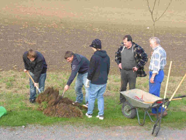 2009_-_baumpflanzaktion_2_20180127_1631050100