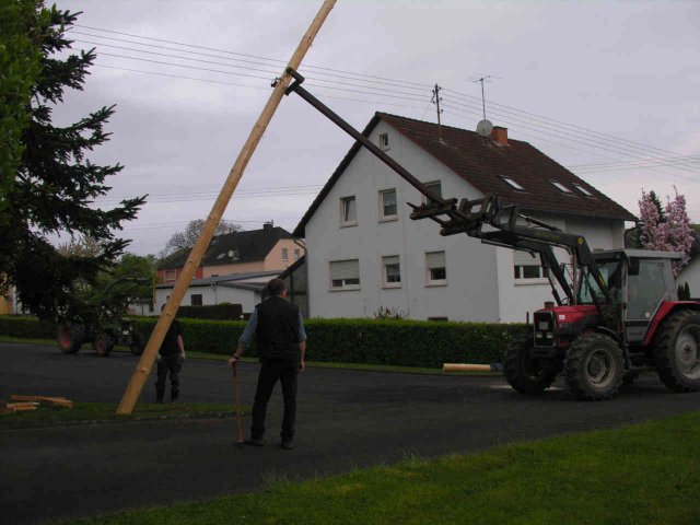 2010_-_maibaumschlagen_13_20180127_1807321506