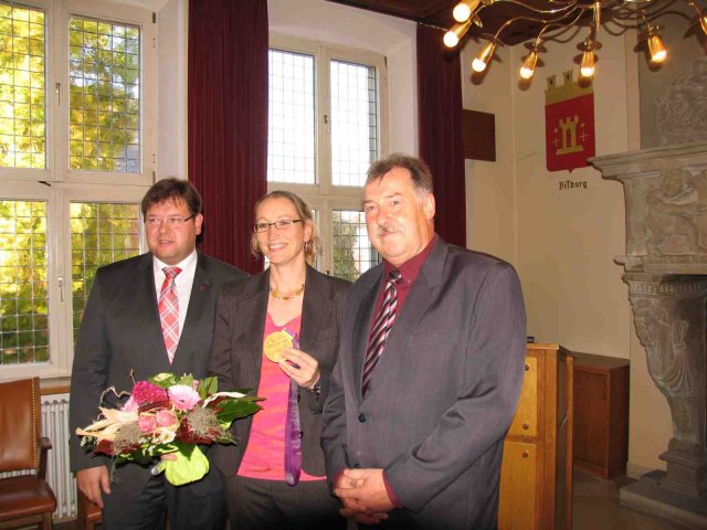 2012_-_ehrung_marina_mohnen_6_20180127_1618729226