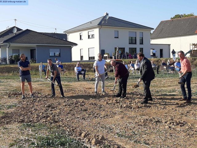 2020_-_spatenstich_-dorfwiese_20200922_1462514849